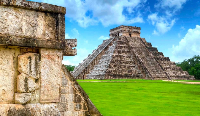 Chichen Itzá Equinox Tour