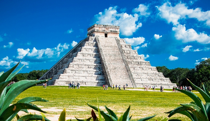 Chichen Itza , Cenote Ikil and Coba Tour